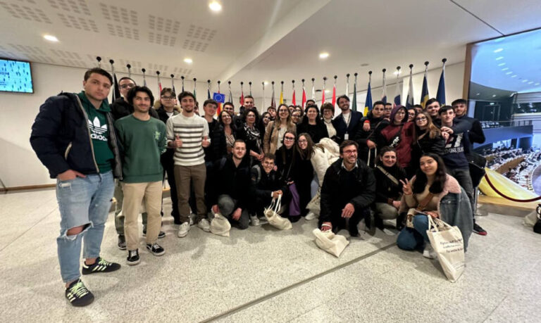 Gli studenti del Monaco in visita a Bruxelles al Parlamento Europeo